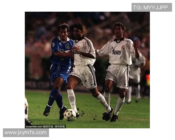 足球球星三毛是谁 他背后的故事与成就揭秘